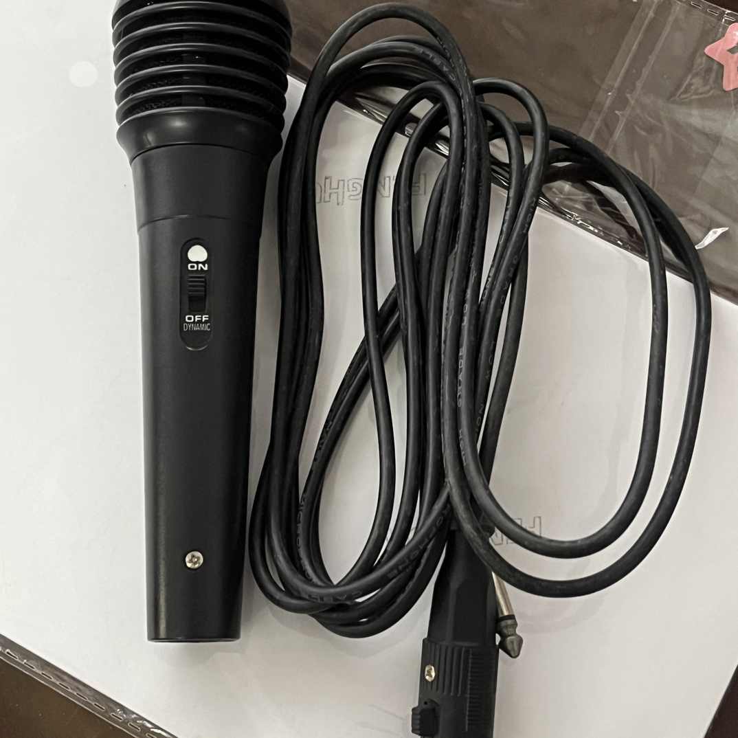 限时9.9元一个话筒动圈话筒唱歌音响声卡通用