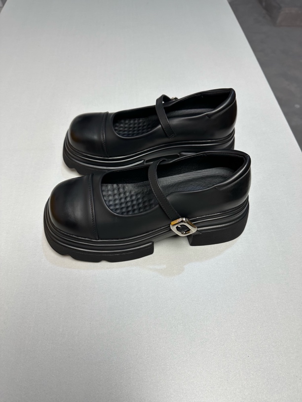 春秋休闲断码女鞋孤品直播间扣号（偶有微瑕，介意勿拍，ON退ON换）