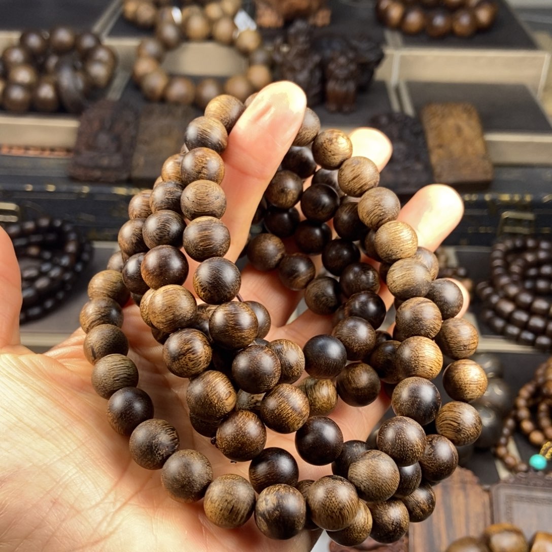 沉香手串妙*?越南芽庄白棋玉化虎斑留疤