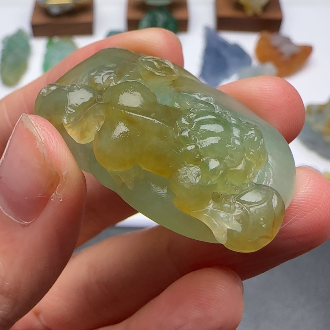 定制翡翠未镶嵌翡翠