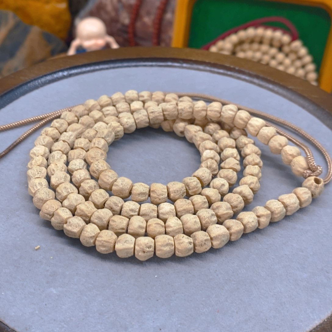 柏香籽/百香籽吊坠粗筋莲花