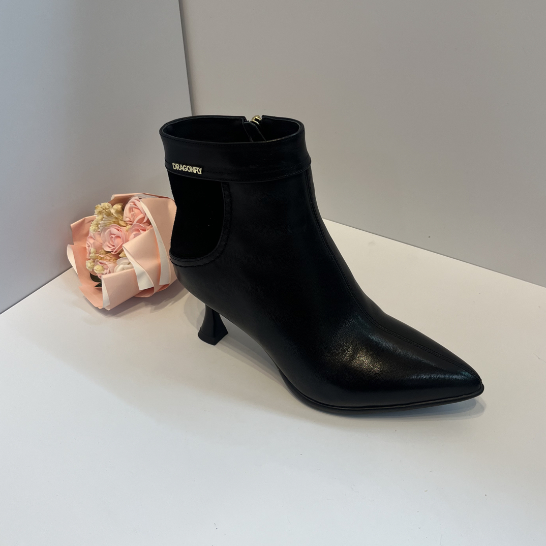 胎羊皮细跟大棉尖头冬季百搭显瘦时尚女款短靴