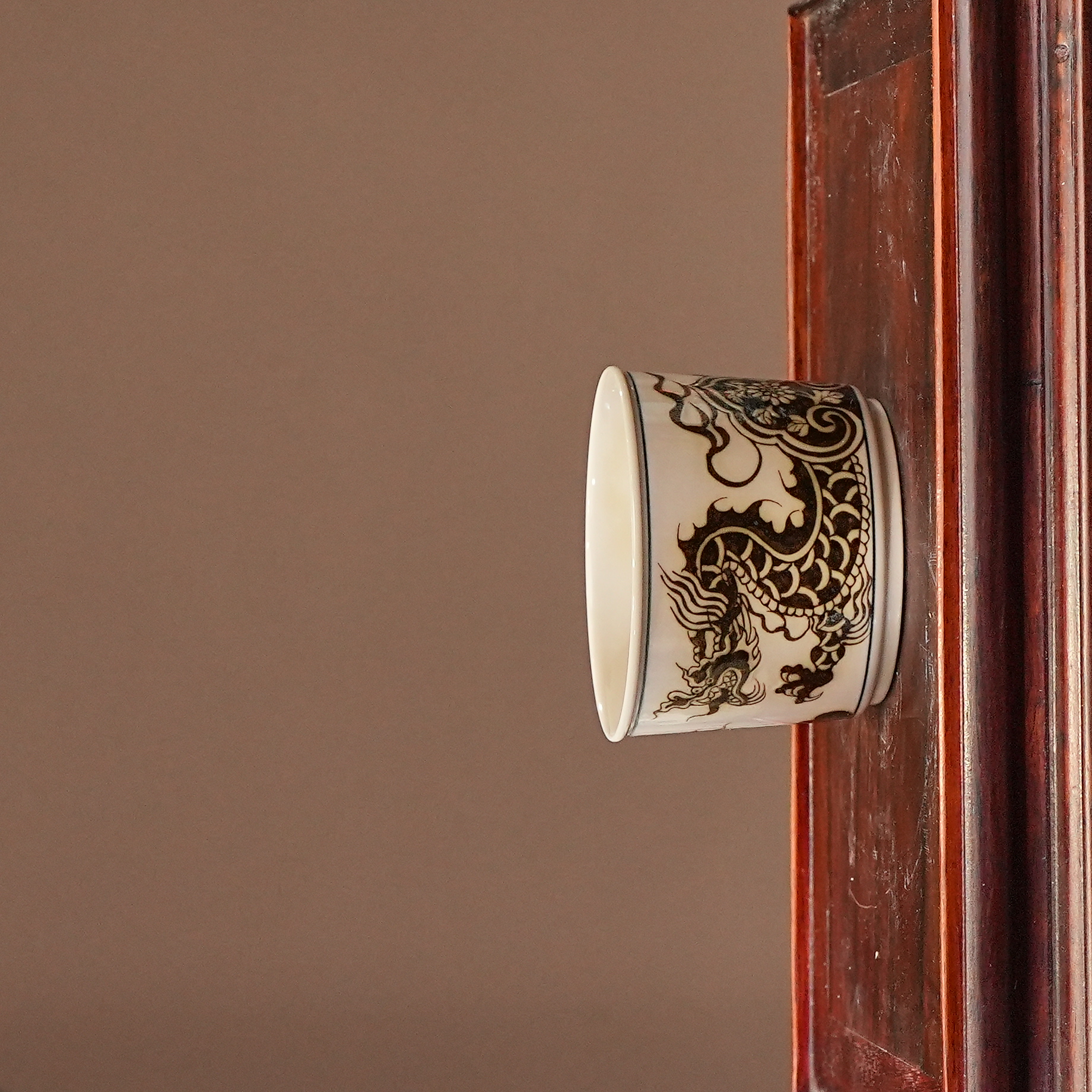 渐昇堂丨釉里金穿花祥云龙荣天杯80ml景德镇陶瓷纯手工茶杯茶具