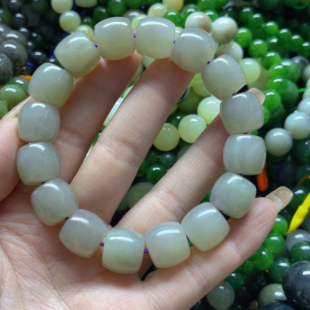 和田玉手串未镶嵌