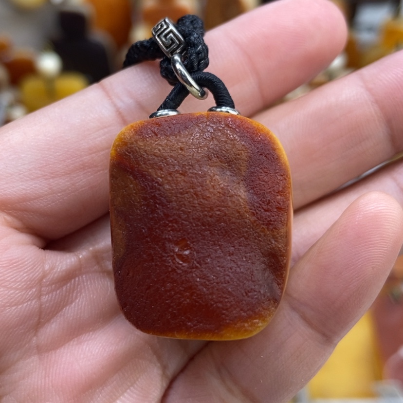 【闪购商品】琥珀颈饰未镶嵌
