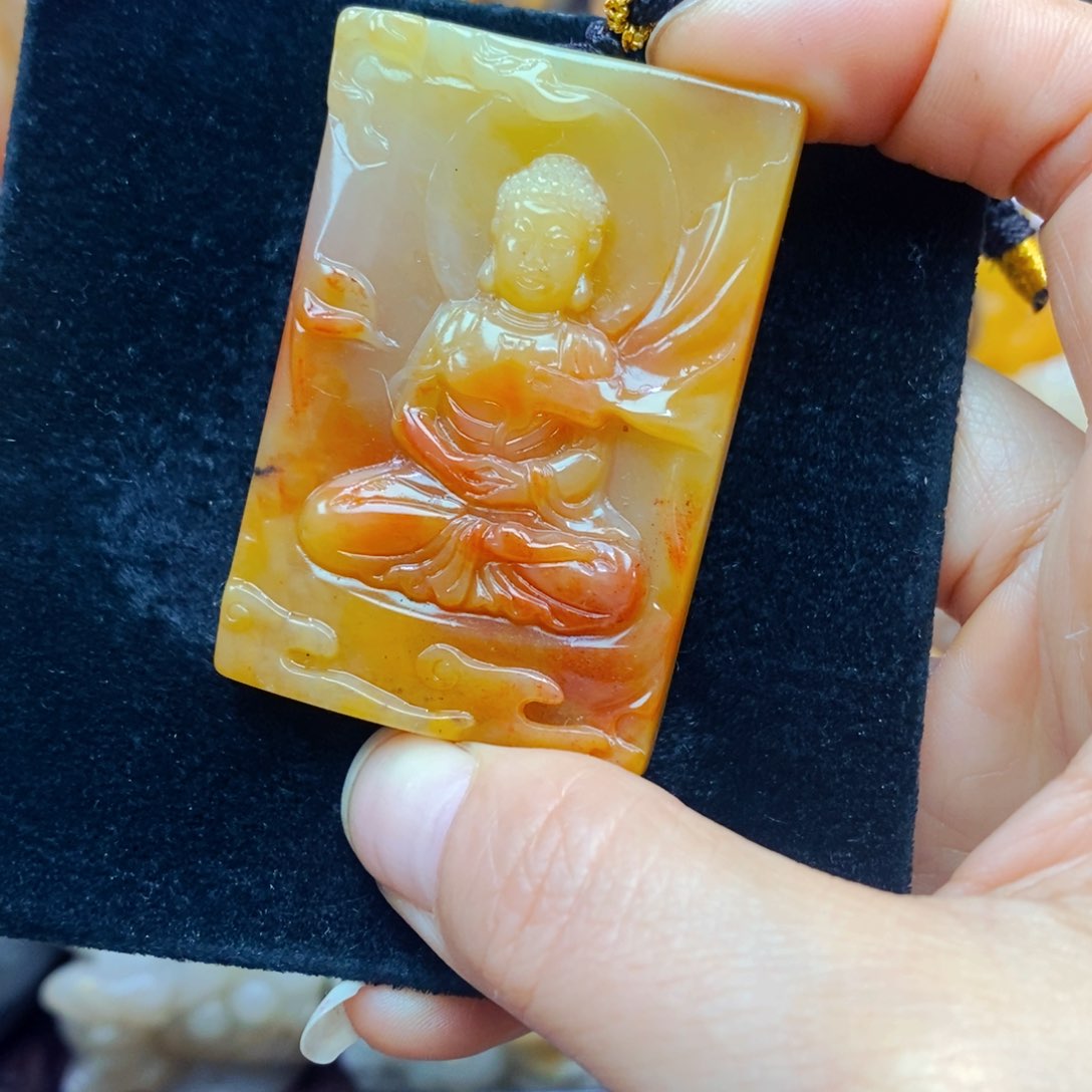 未镶嵌石英质玉（黄龙玉）吊坠(不含链)