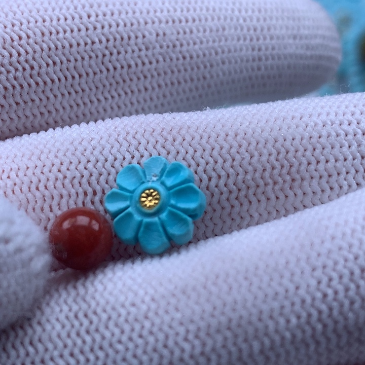 南红玛瑙未镶嵌珠宝奇石