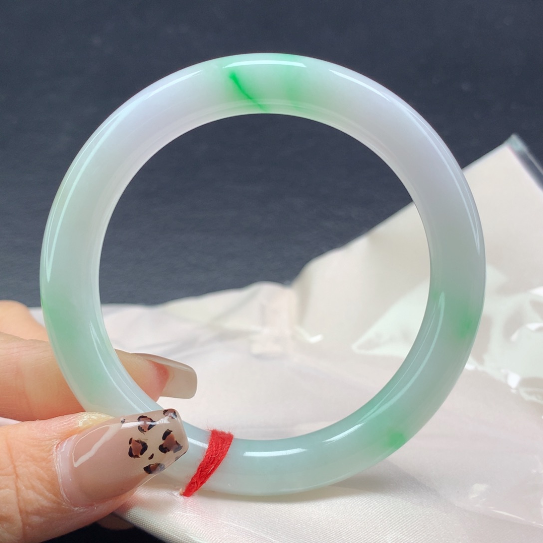 翡翠手镯未镶嵌（19号）（圆条）