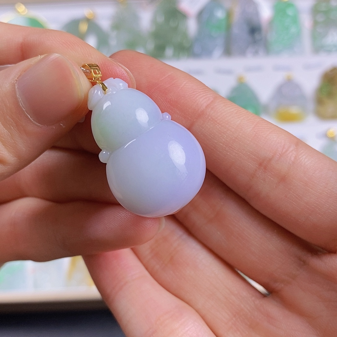 翡翠颈饰18K金镶嵌翡翠