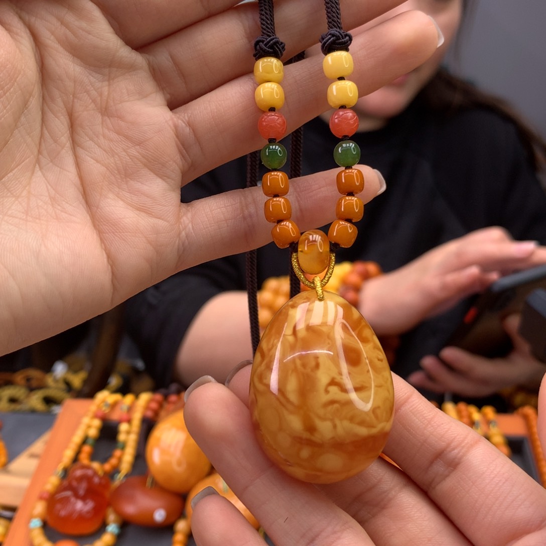 蜜蜡颈饰未镶嵌水滴