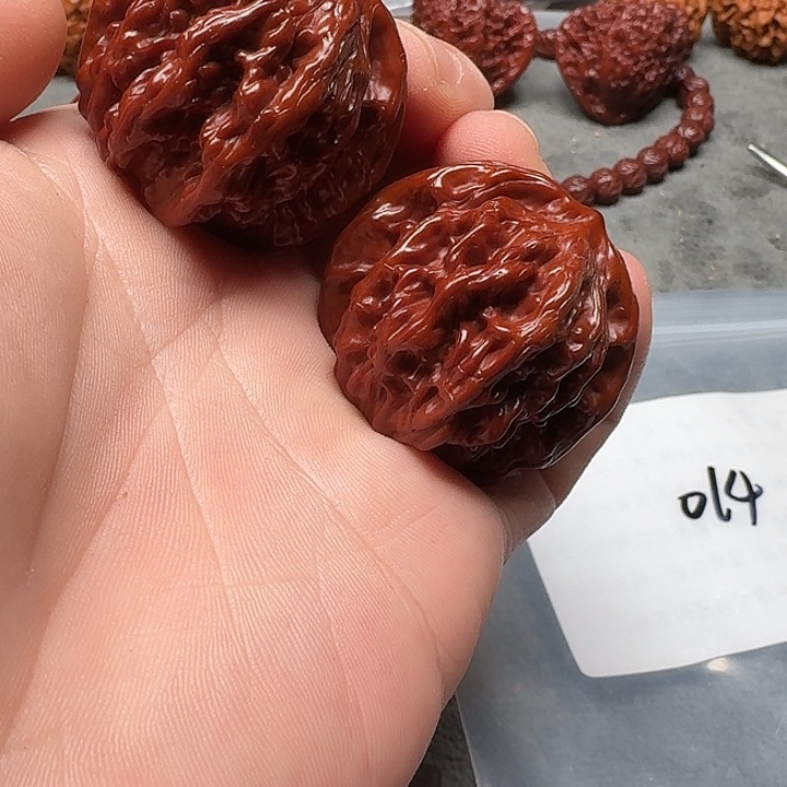 文玩核桃吊坠虎头014