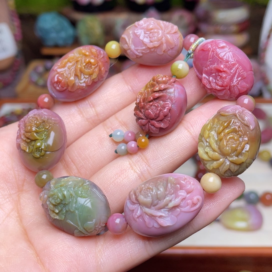 玛瑙/玉髓珠宝半成品未镶嵌盐源玛瑙蝶恋花蛋蛋手串