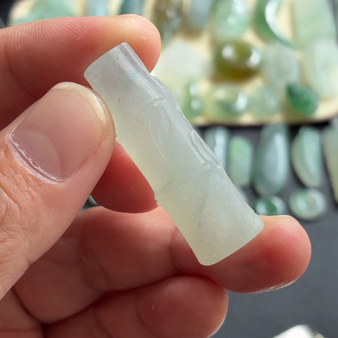 定制翡翠未镶嵌竹节