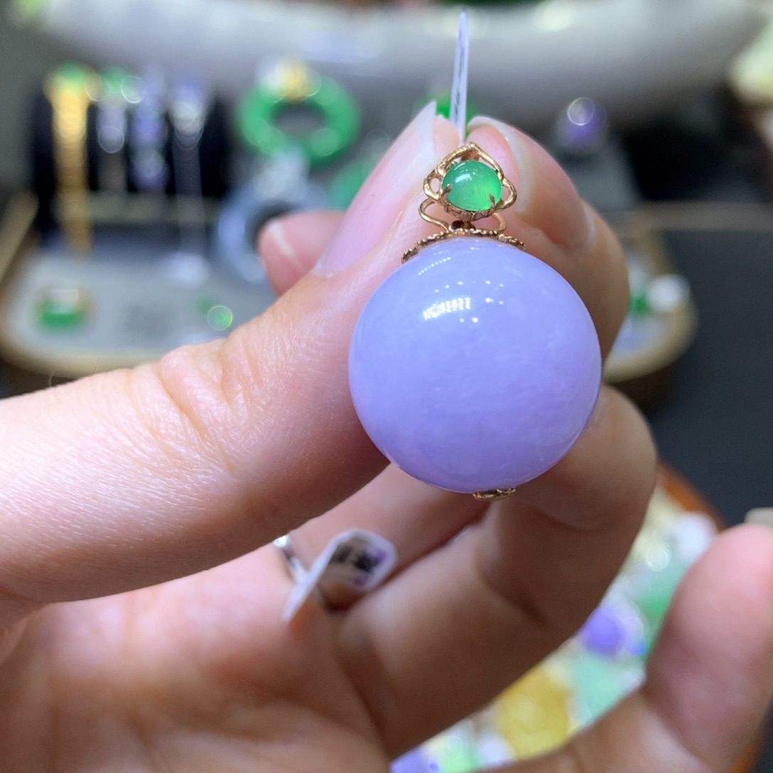 【闪购商品】翡翠颈饰18K金镶嵌翡翠吊坠项链