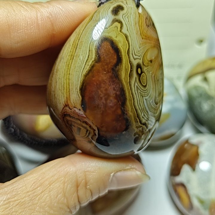 玛瑙/玉髓未镶嵌珠宝奇石