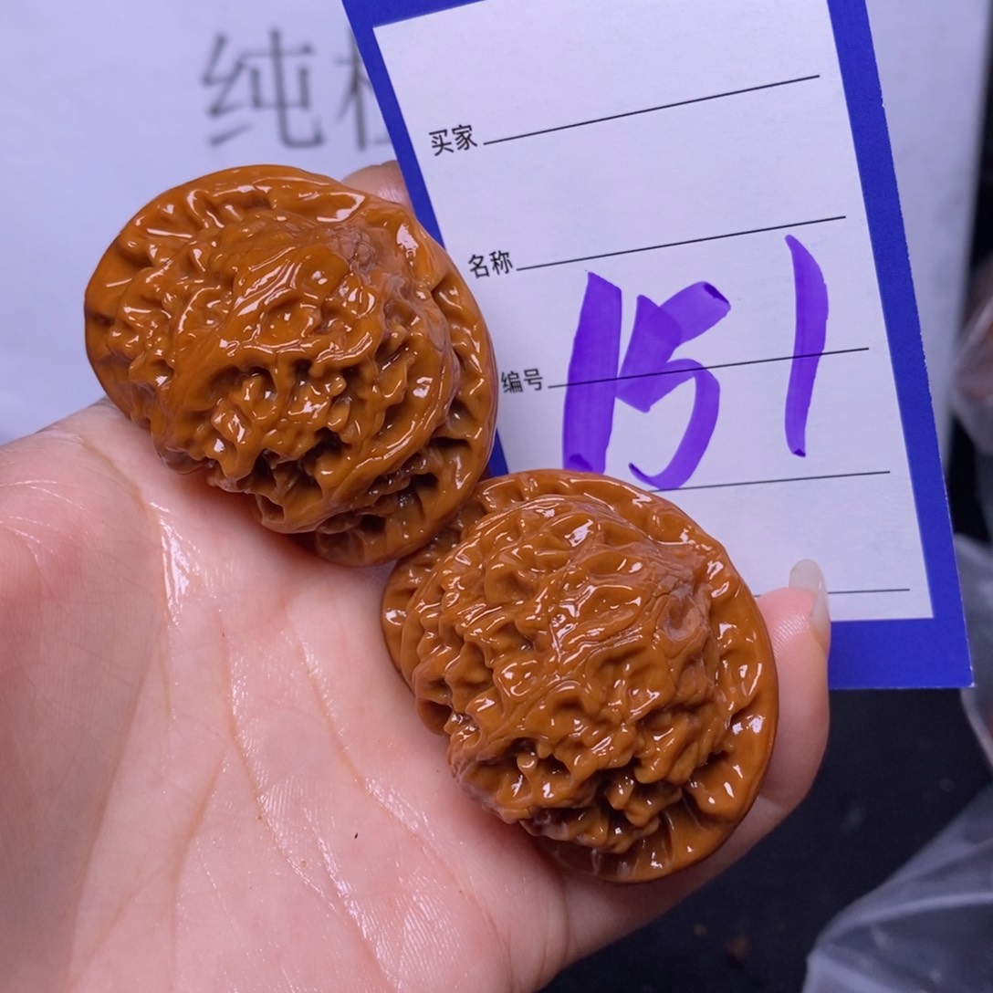 文玩核桃把件151/44宫灯