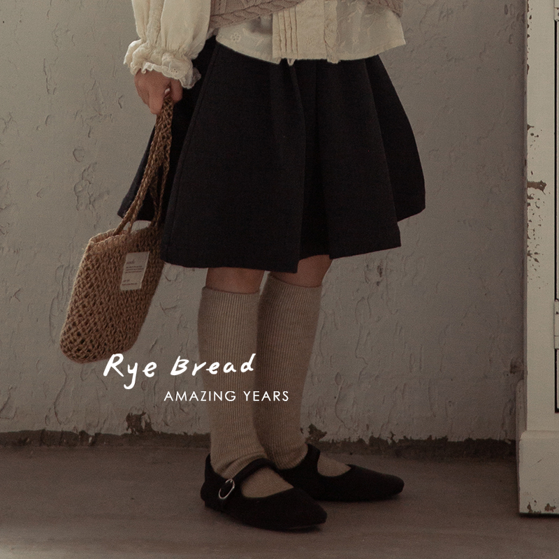 ryebread/黑面包童装 韩系舒适女小童宝宝百褶短裙裤4春秋