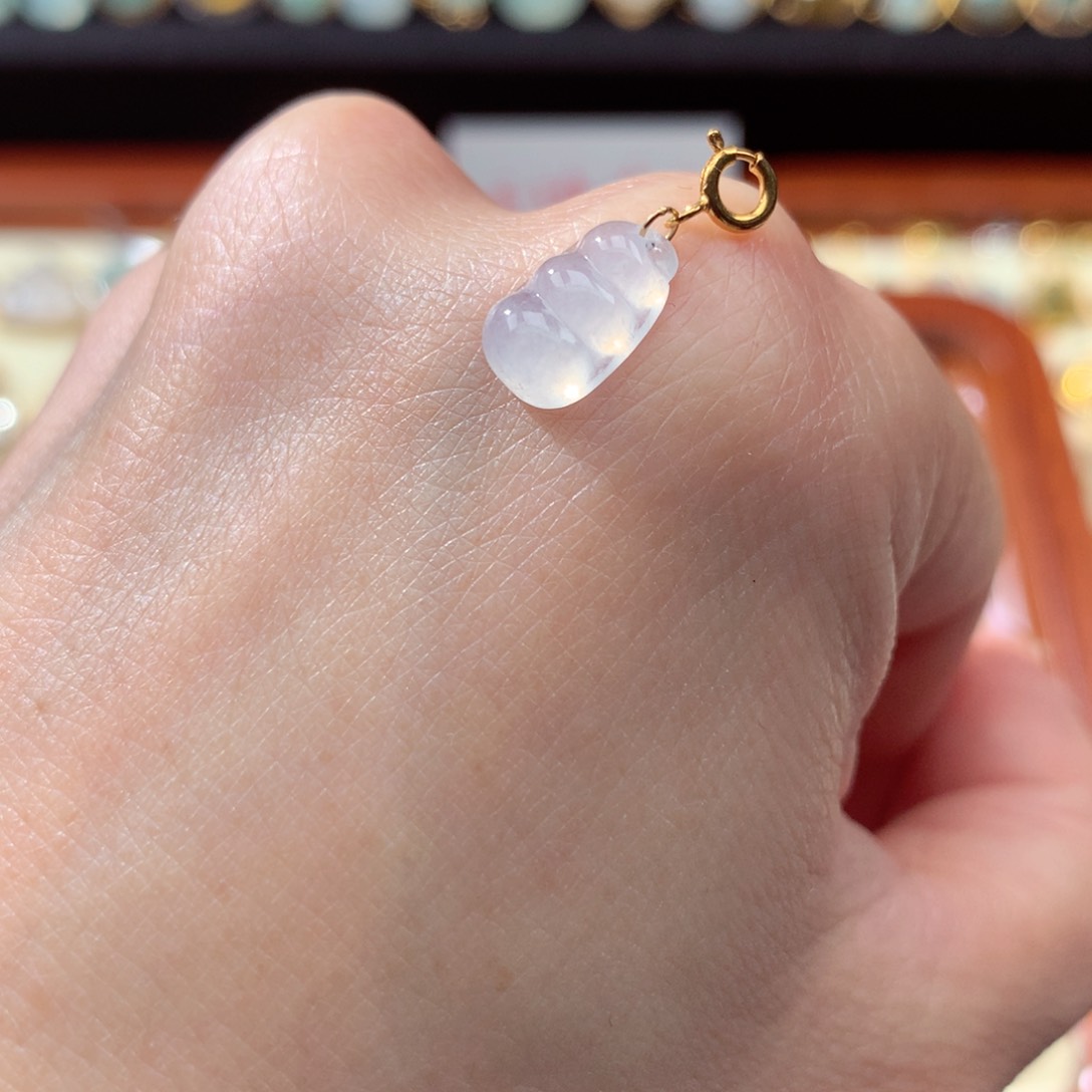 翡翠颈饰18K金镶嵌翡翠