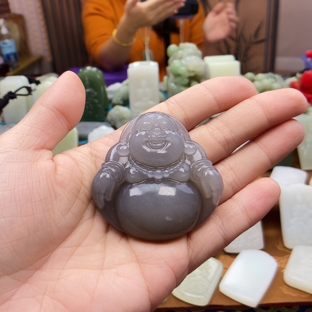 颈饰未镶嵌和田玉?*月
