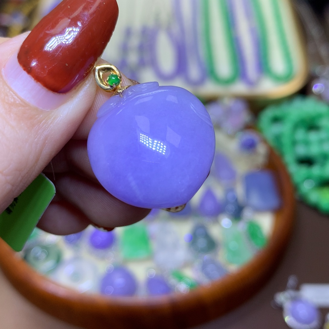 翡翠颈饰18K金镶嵌翡翠