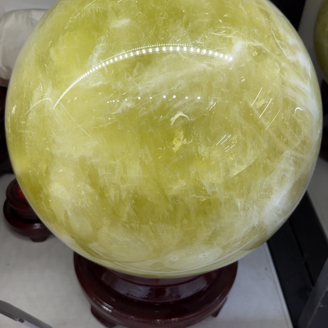 缠***荣未镶嵌水晶珠宝半成品