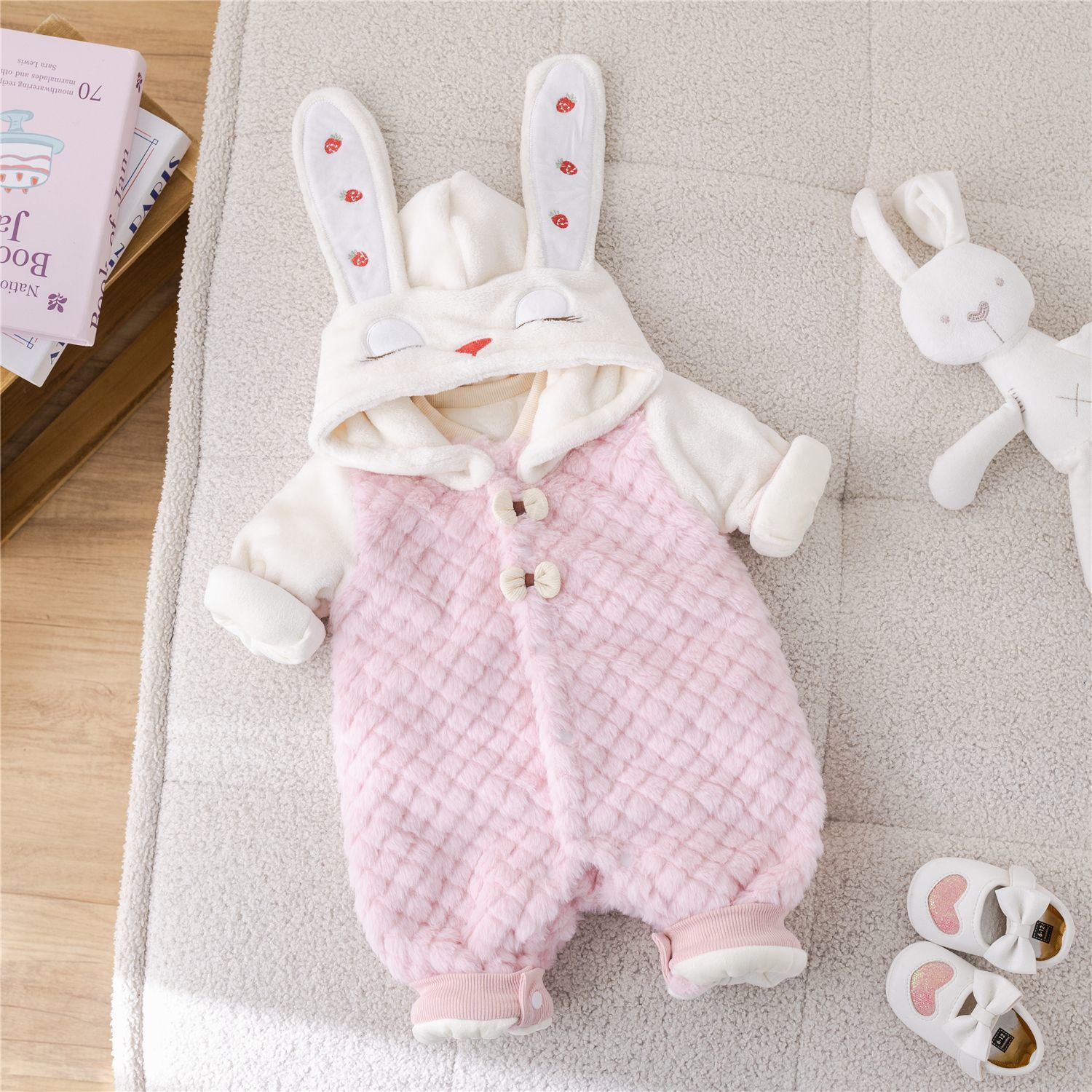 安睡毛毛兔女宝冬季连体衣外出服(以直播间实物为准)