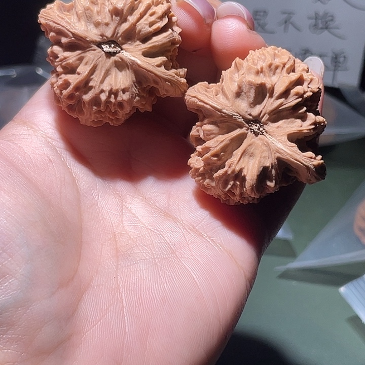 淘***西文玩核桃吊坠南疆石7