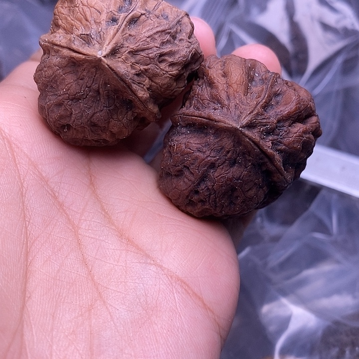 文玩核桃把件   120