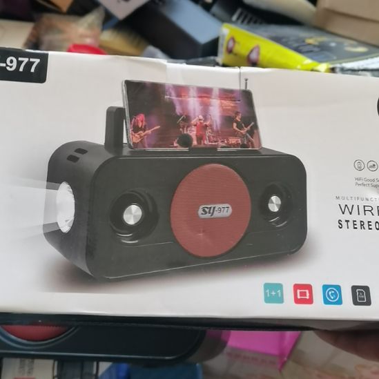 户外多功能太阳能蓝牙音箱