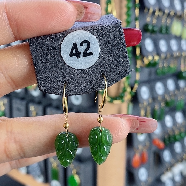 和田玉耳饰18K金镶嵌