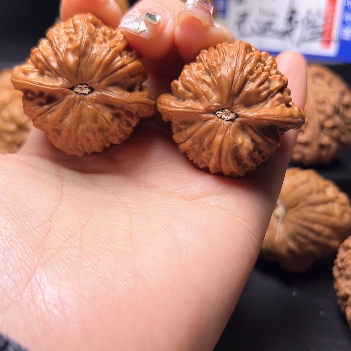 文玩核桃吊坠璞41金麒麟