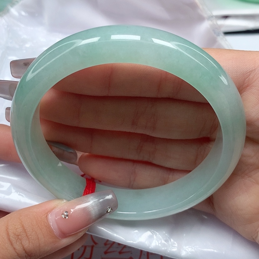 【闪购商品】翡翠手镯未镶嵌61圈