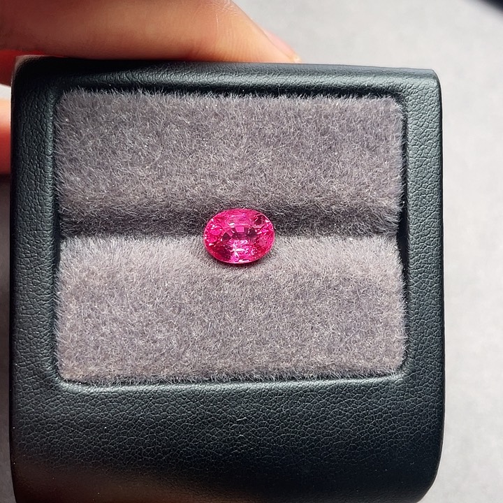 尖晶石裸石2.59ct马亨盖尖晶石