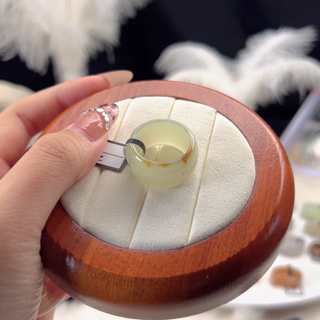 和田玉（糖玉）未镶嵌戒指a28一口糖墩墩19.3