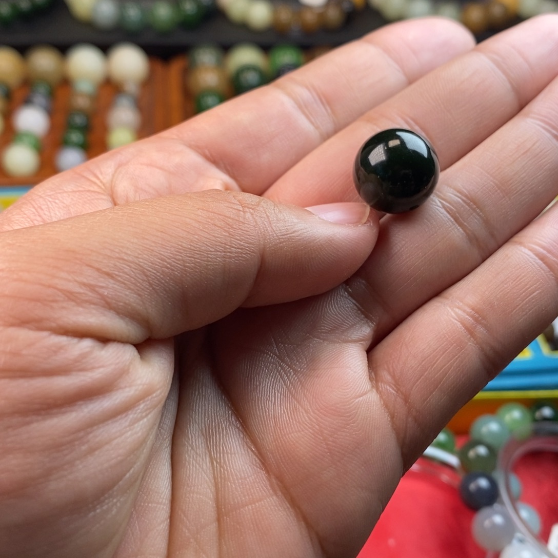 和田玉未镶嵌珠宝奇石卡14红皮