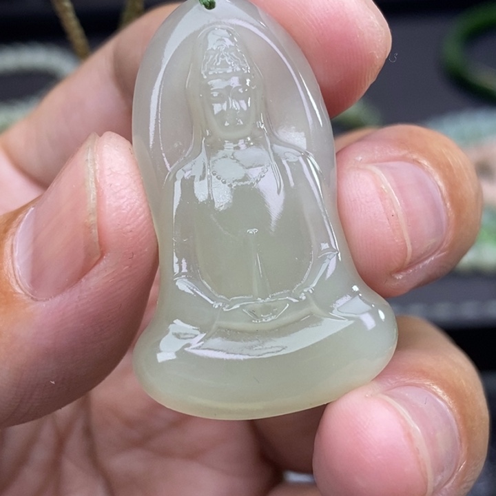 哇***哈和田玉未镶嵌颈饰