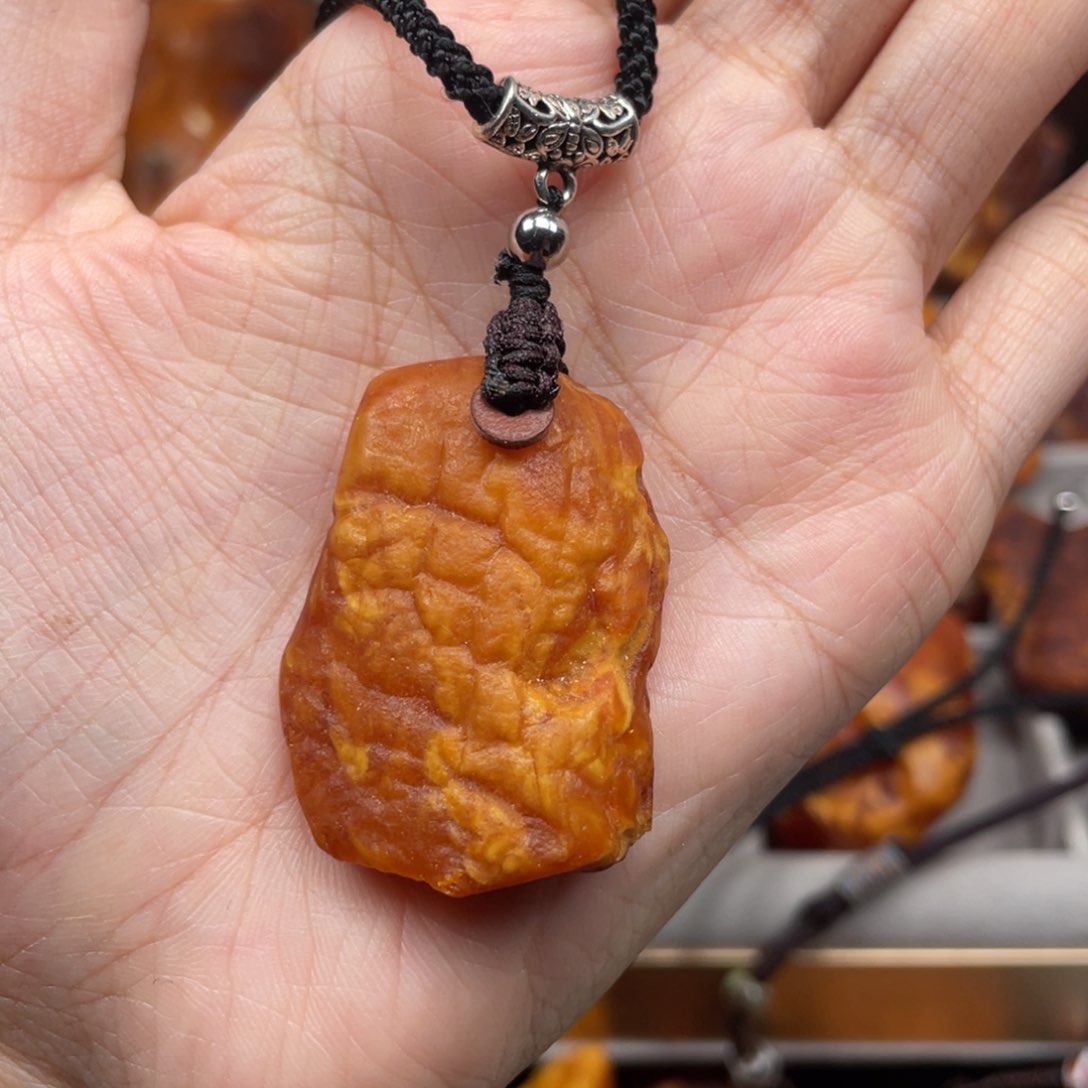 未镶嵌蜜蜡珠宝奇石