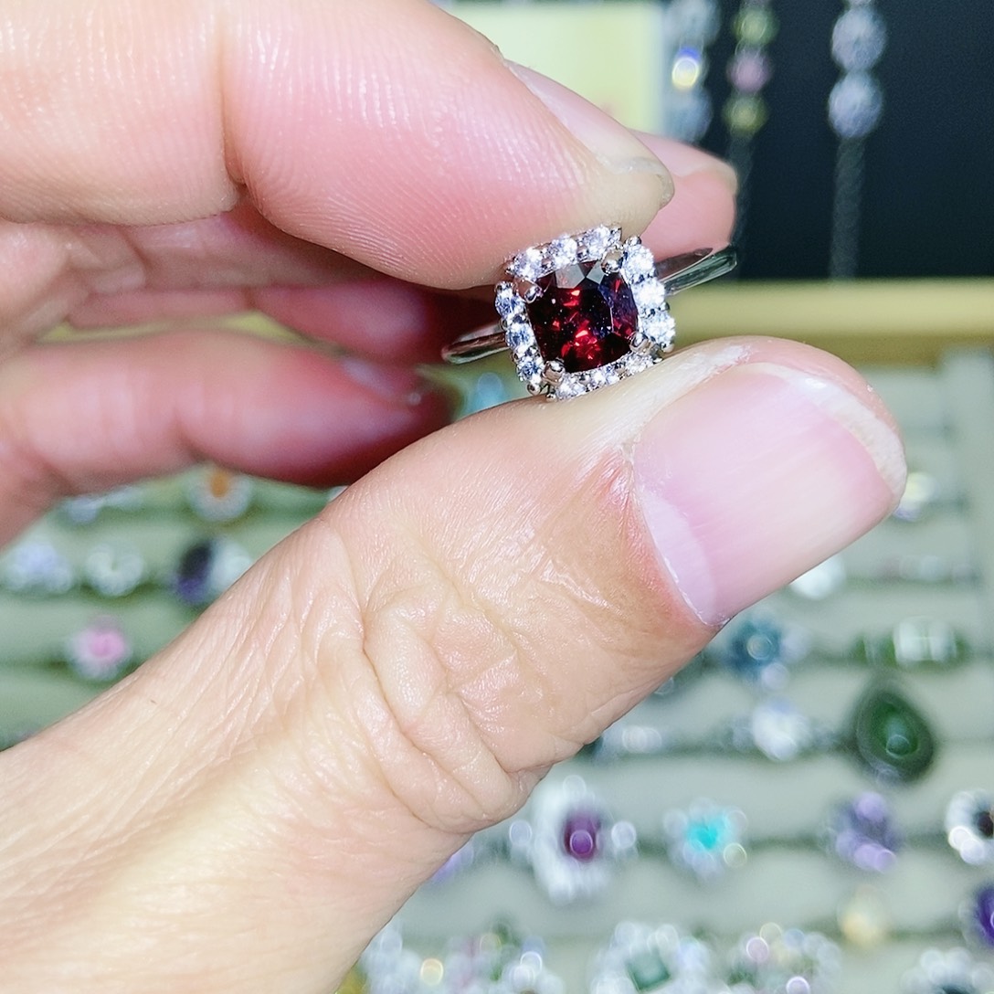 【闪购商品】未镶嵌戒指石榴石