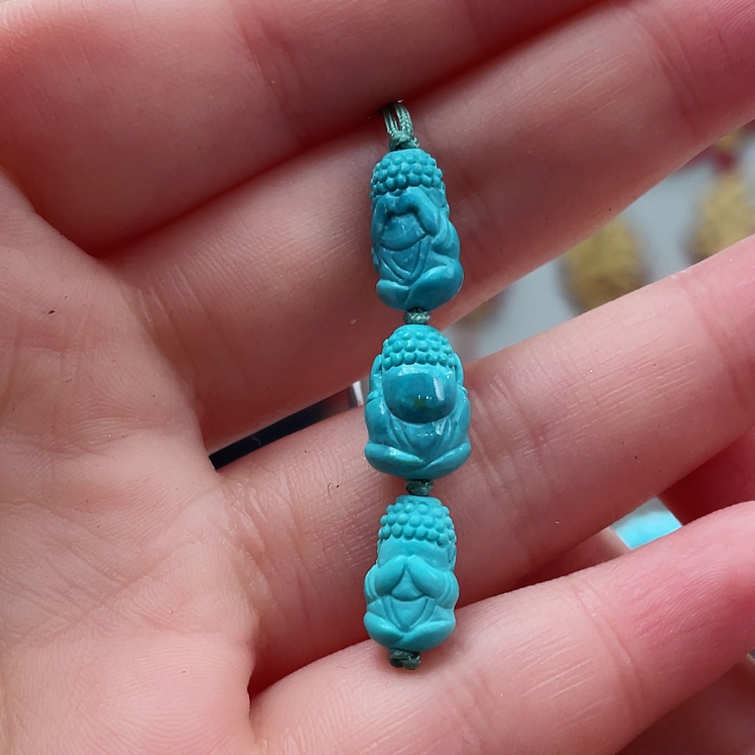 绿松石颈饰未镶嵌