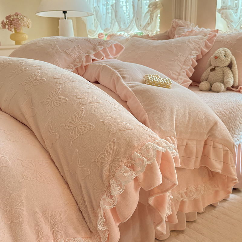 全消光A类雕花花边牛奶绒四件套床盖夹棉秋冬季加厚婴儿绒床单款