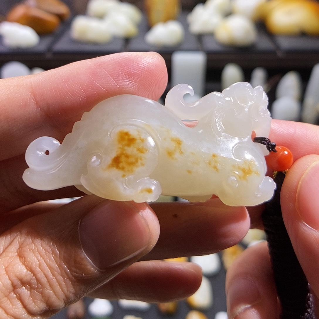 和田玉颈饰未镶嵌