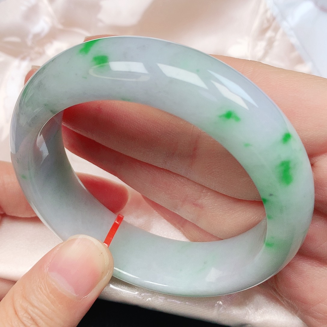 翡翠手镯未镶嵌抖音669