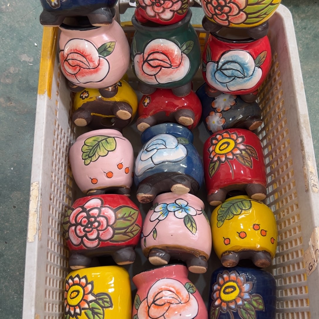 20118 花盆，满20发货爱退款拉黑