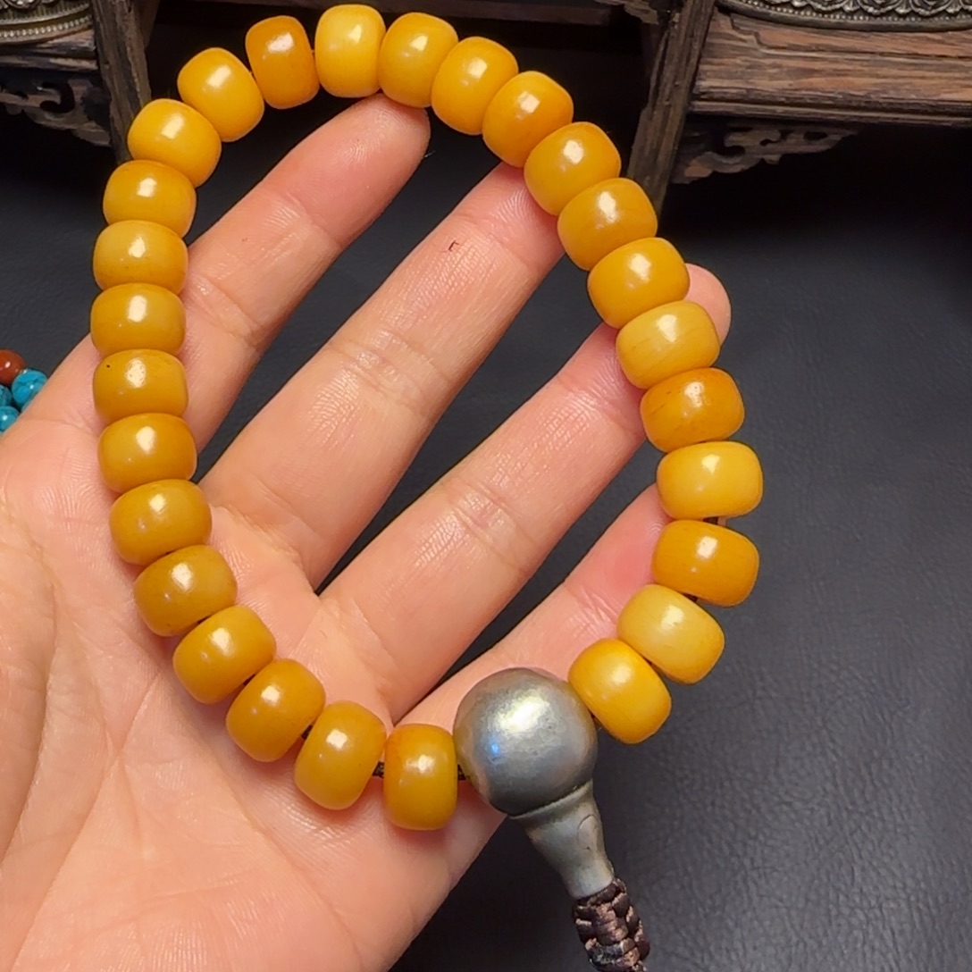 G***g泥塑……藏传牌。藏传牌子是