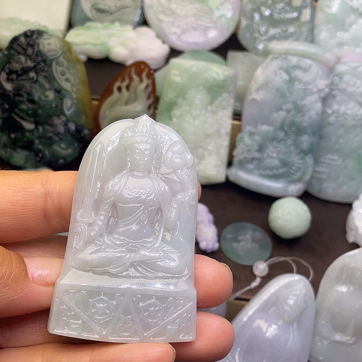 定制翡翠未镶嵌挂件