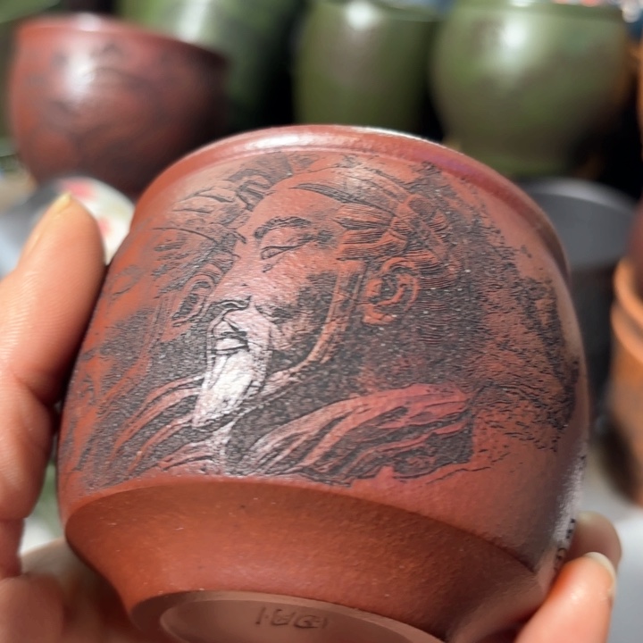 紫砂茶杯紫砂杯放漏啦