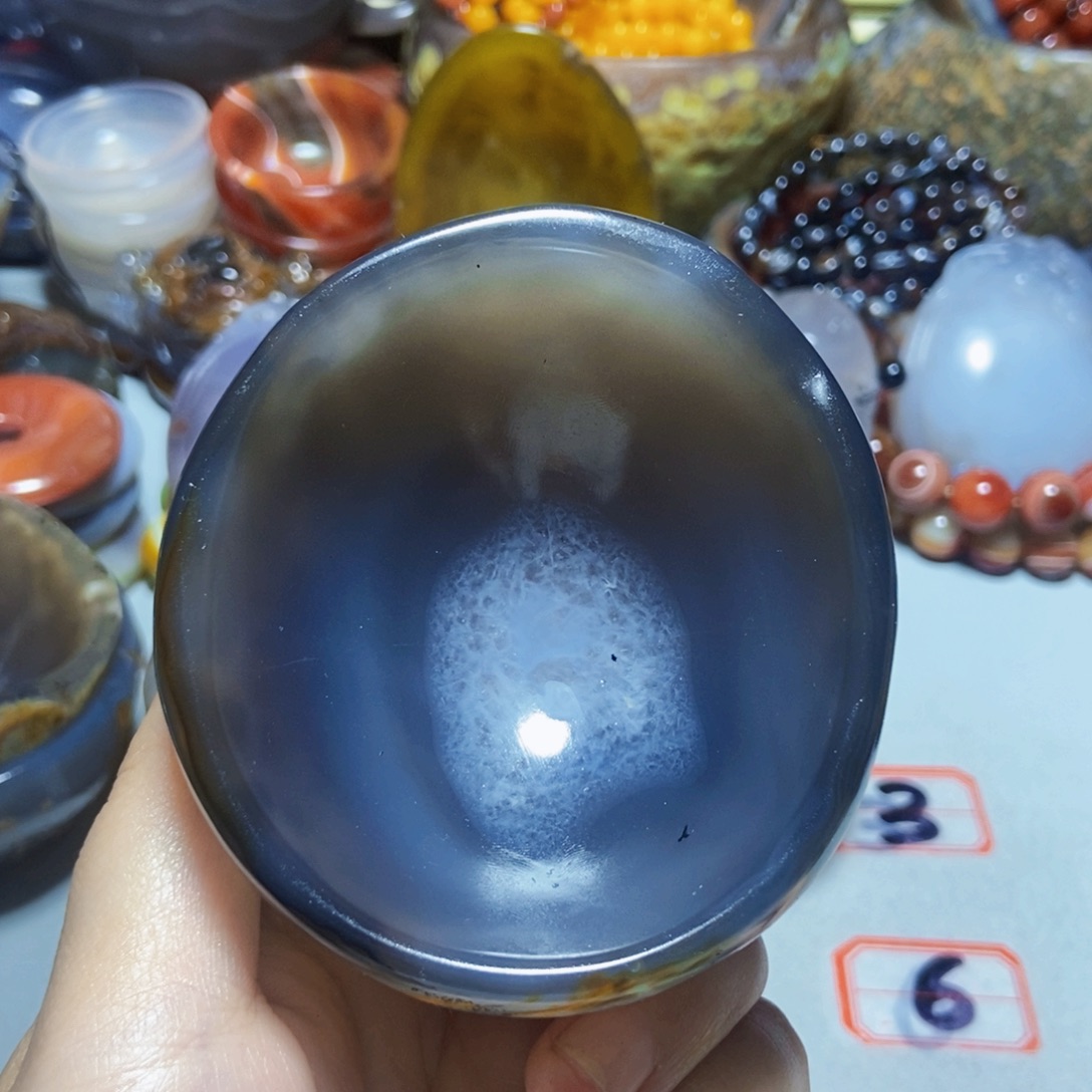 阿***楚未镶嵌一玛瑙/玉髓