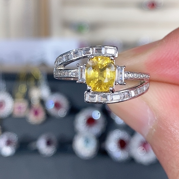 彩色蓝宝石戒指银S925镶嵌