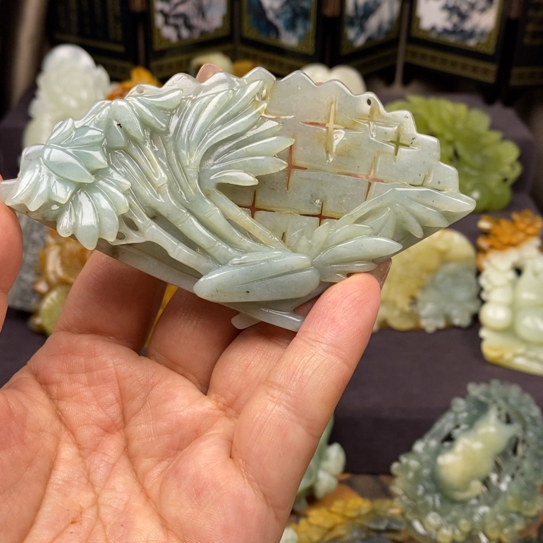 蛇纹石玉未镶嵌吊坠(赠链)