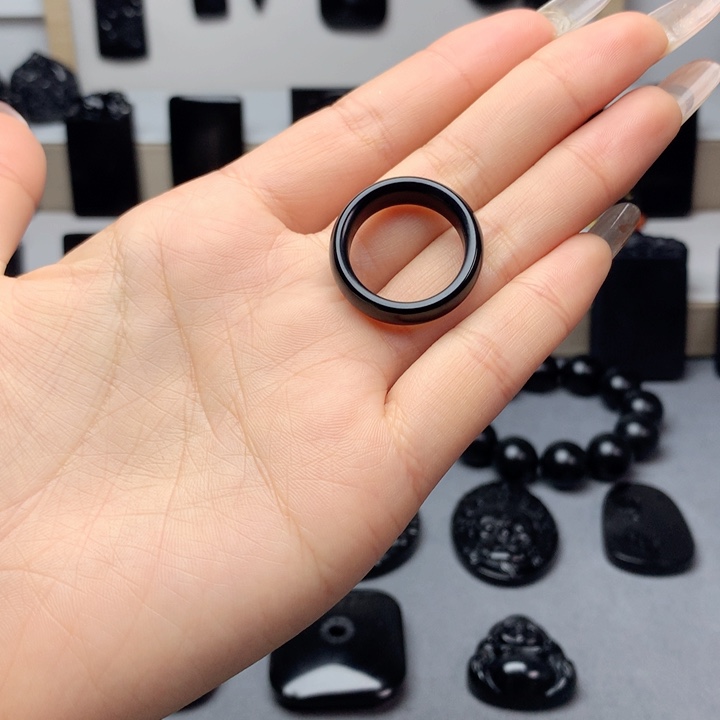 和田玉（墨玉）戒圈未镶嵌高****地